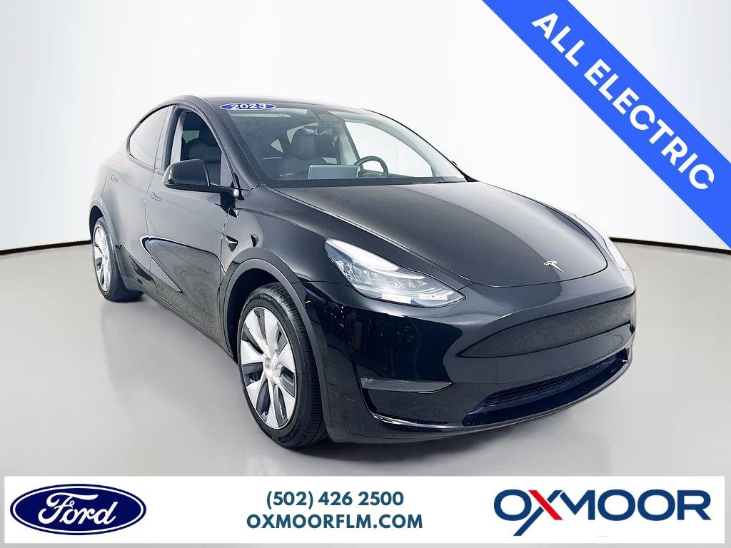 Used 2023 Solid Black Tesla Long Range image 1