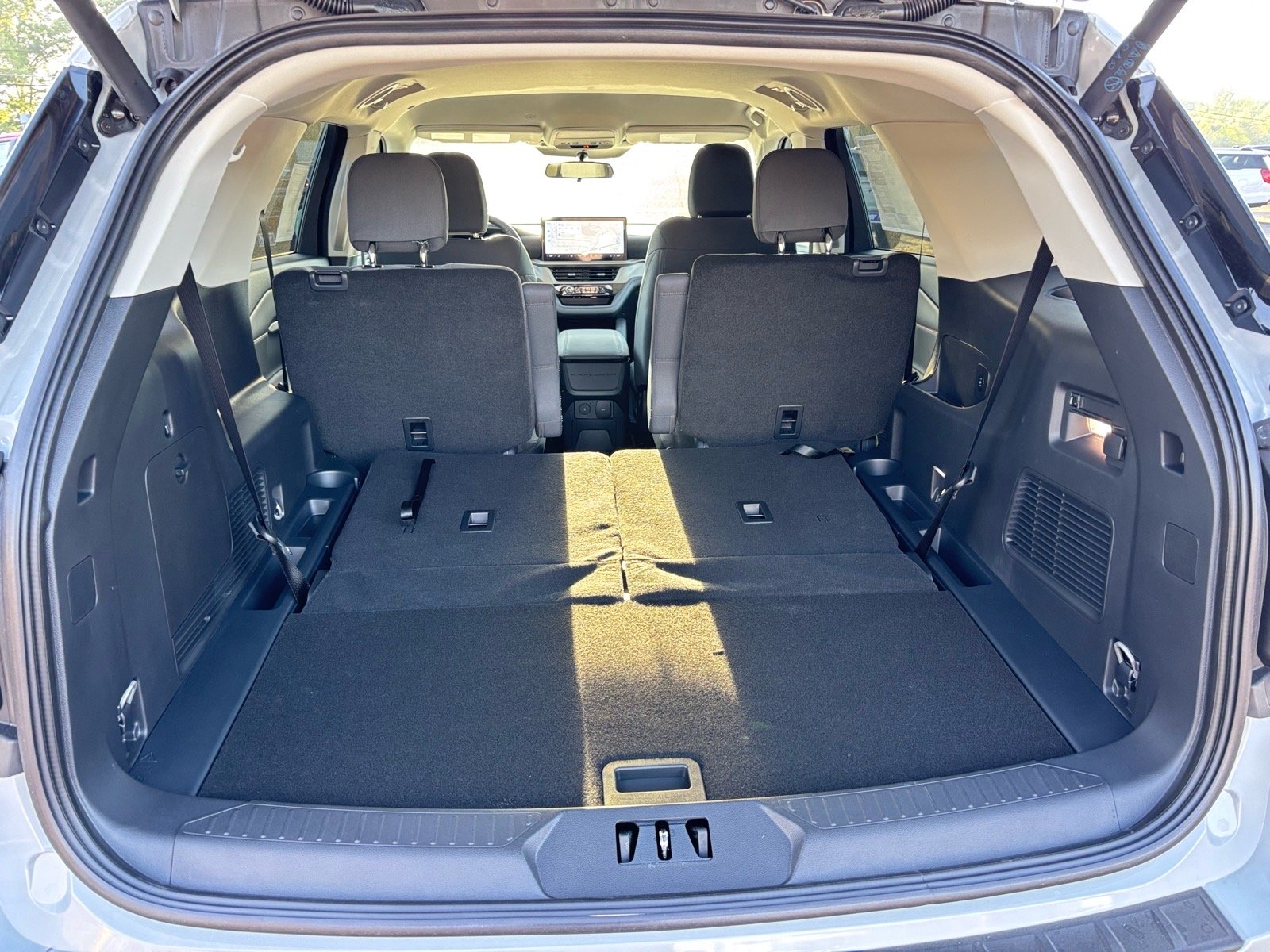 New 2026 Space White Metallic Ford Active image 16