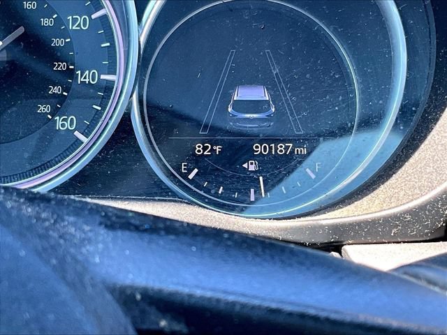 Used 2018 Snowflake White P Mazda Touring image 3