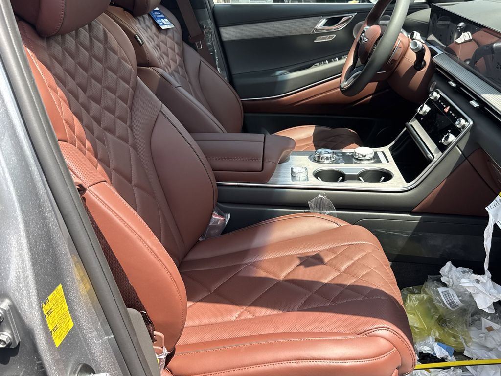 New 2025 Silver Genesis 3.5T Prestige image 13