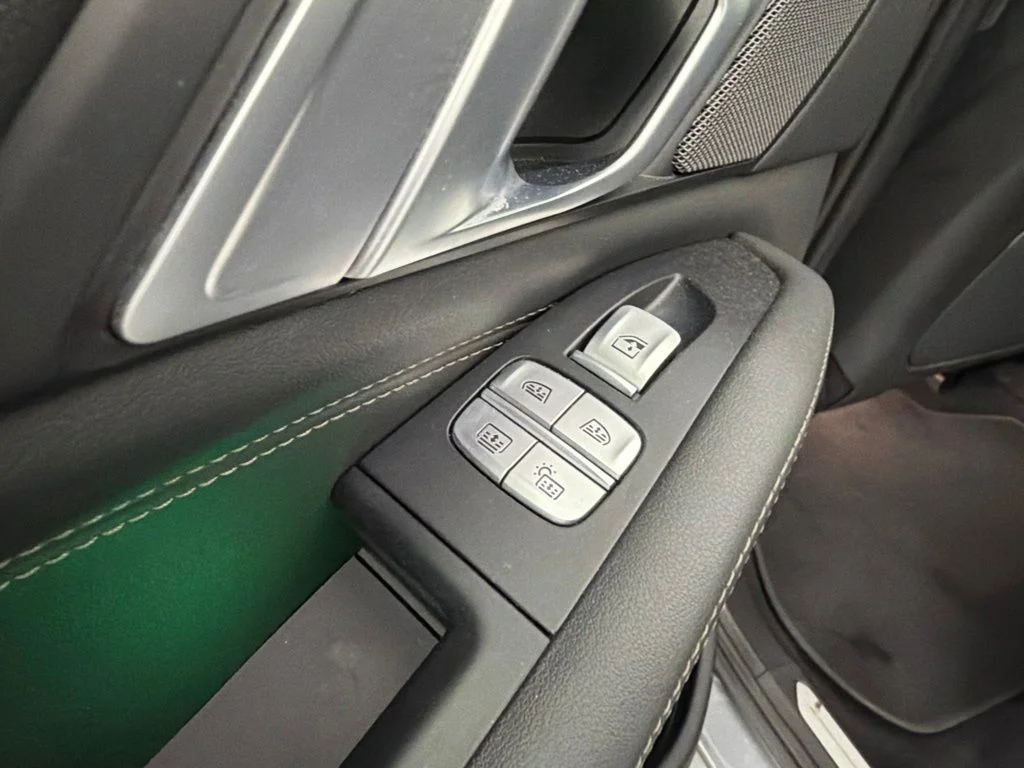 Used 2025 Gray BMW xDrive40i image 22