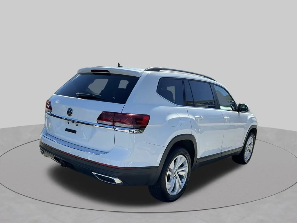 Used 2023  Volkswagen 3.6L V6 SE w/Technology image 8