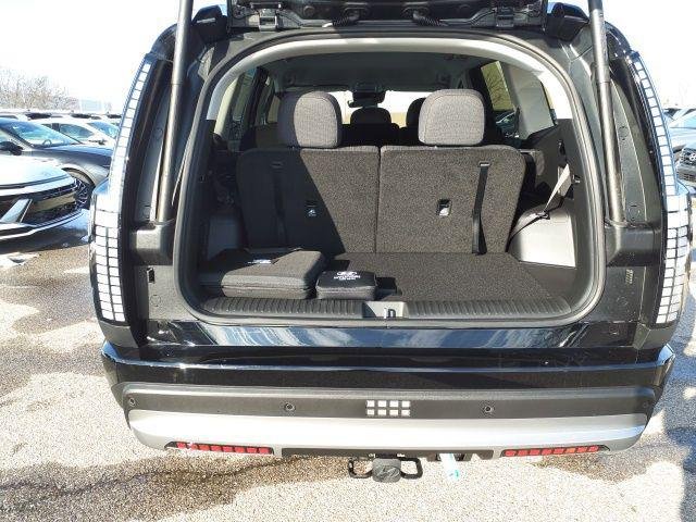 New 2026 Abyss Black Hyundai SE image 12