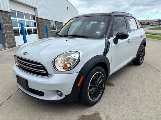 Used 2015 White MINI Base image 3