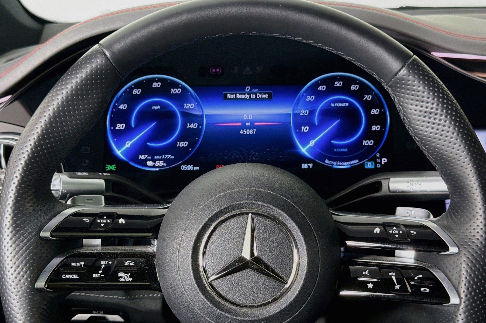 Certified Used 2022 Nautical Blue Metallic Mercedes-Benz 580 image 18
