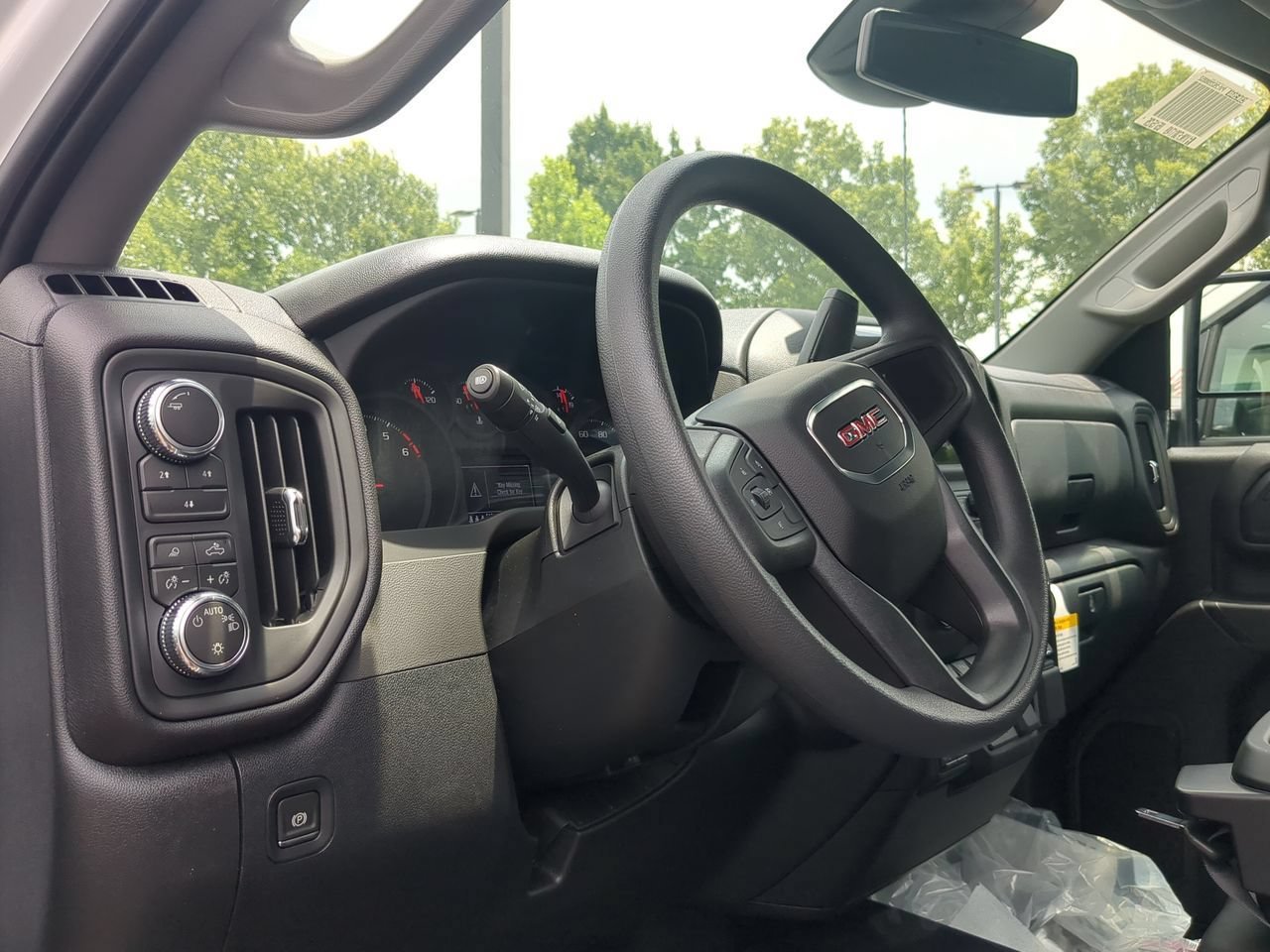 2026 GMC Sierra 2500HD Pro - Photo 10