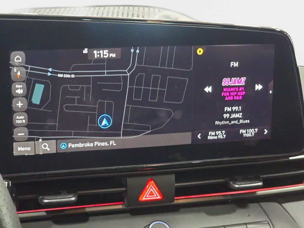 Used 2025 Cyber Gray Hyundai Base image 13