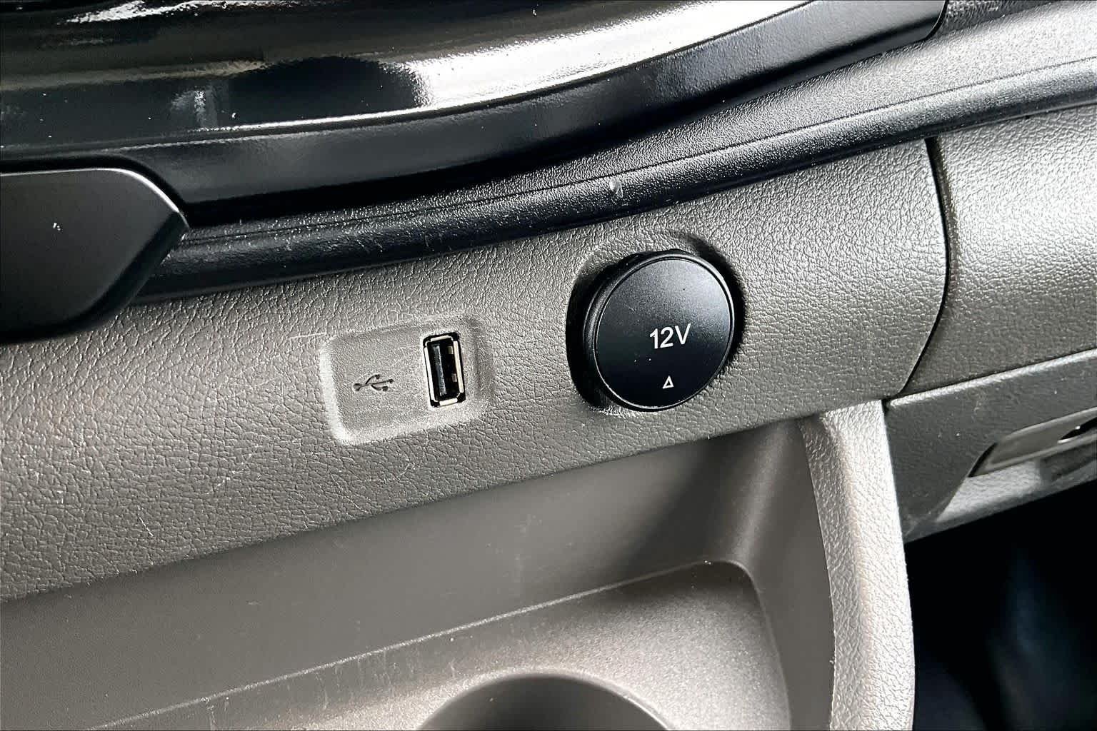 Used 2023 Oxford White Ford  image 37