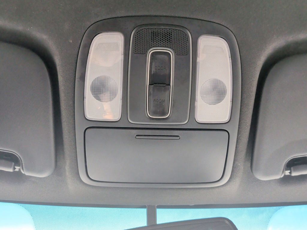 Used 2017 Silver Kia Base image 20