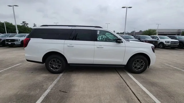 New 2026 Star White Metallic Tri-Coat Ford Active image 10