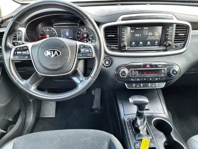 Used 2020 Black Kia S image 13