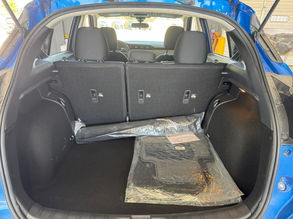 Used 2025 Blue Nissan S image 16