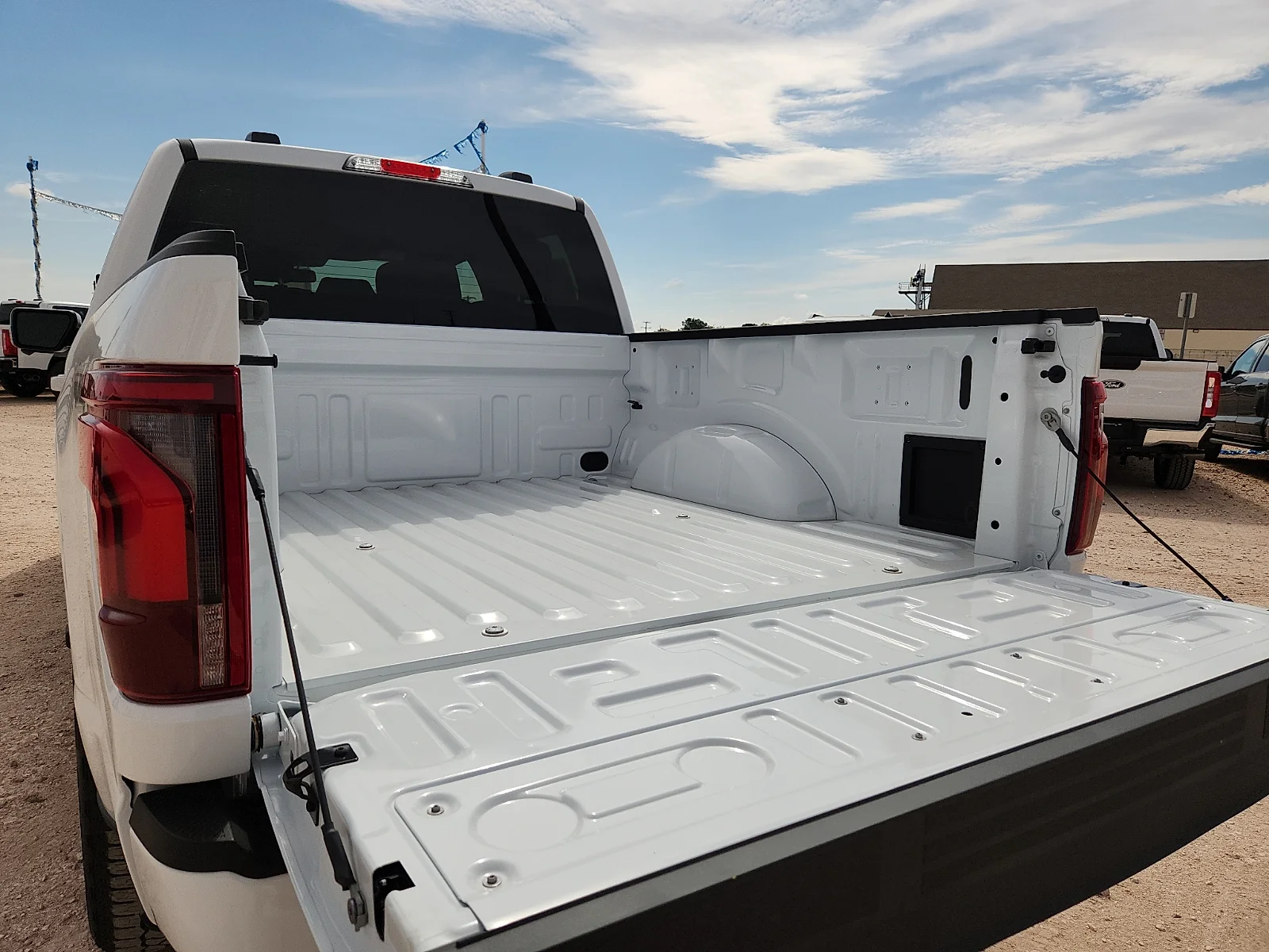 New 2026 Oxford White Ford Lariat image 12