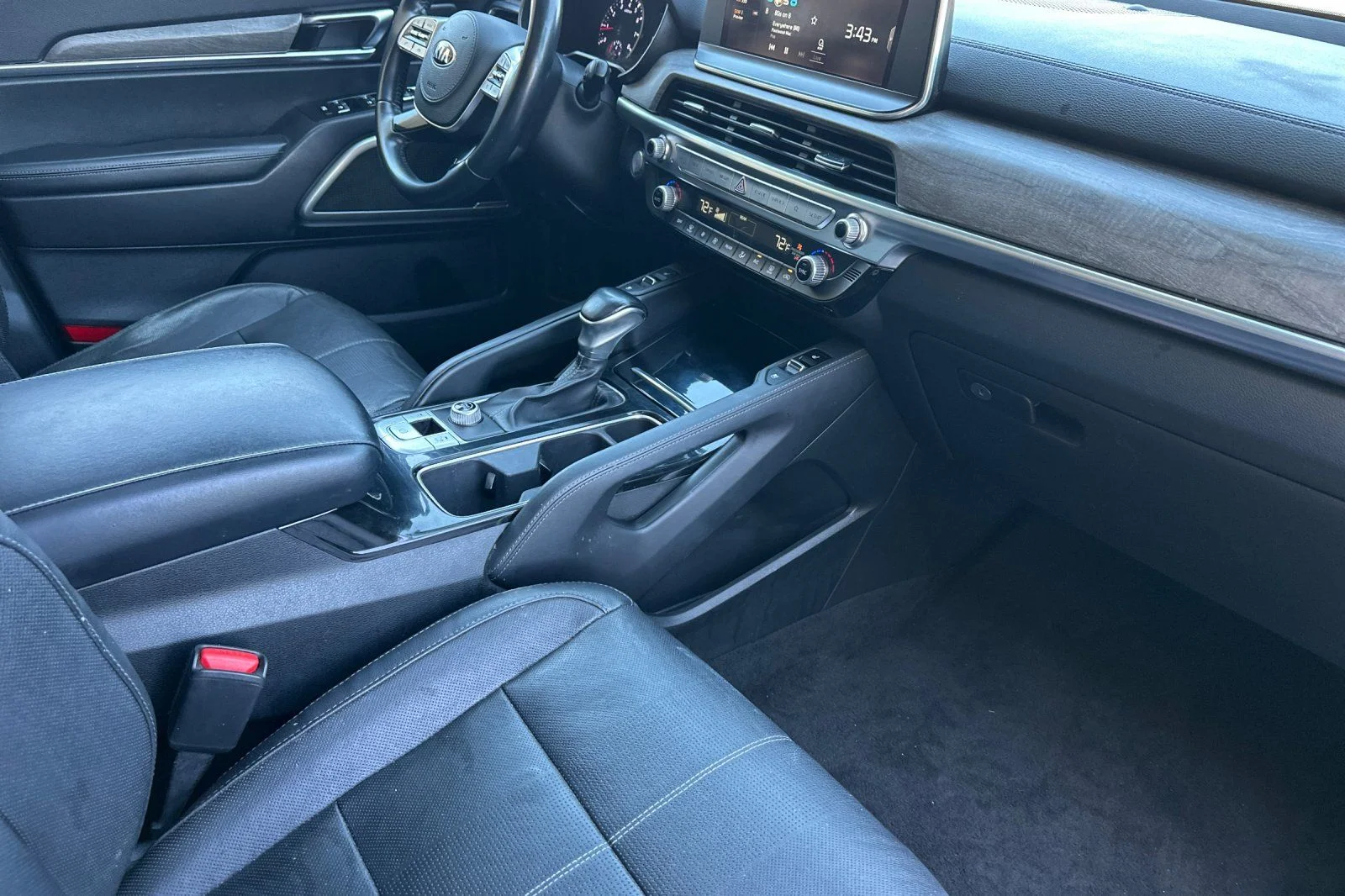 Used 2021 Gray Kia EX image 17