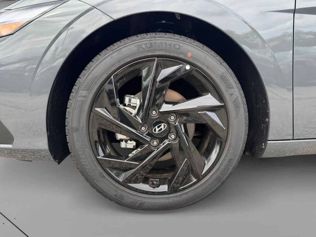 New 2026 Gray Hyundai SEL Sport Plus image 8