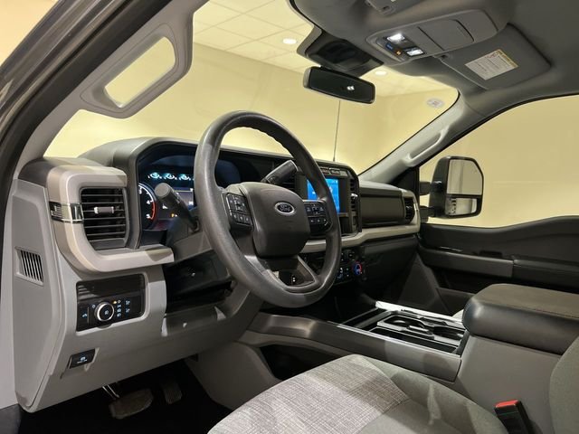 Used 2023 Gray Ford XLT image 9