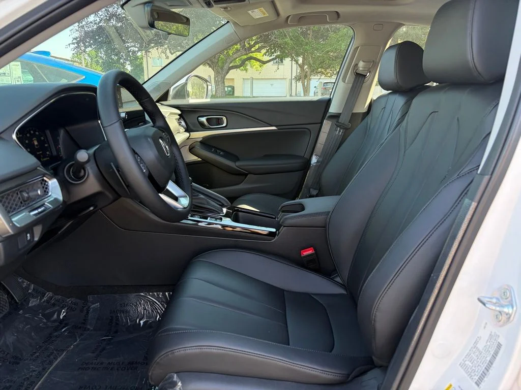 New 2026 White Acura Base image 9
