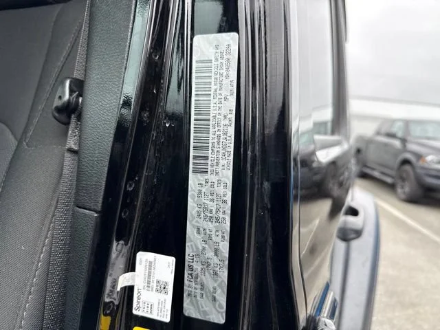 Used 2018 Black Clearcoat Jeep Sport S image 24