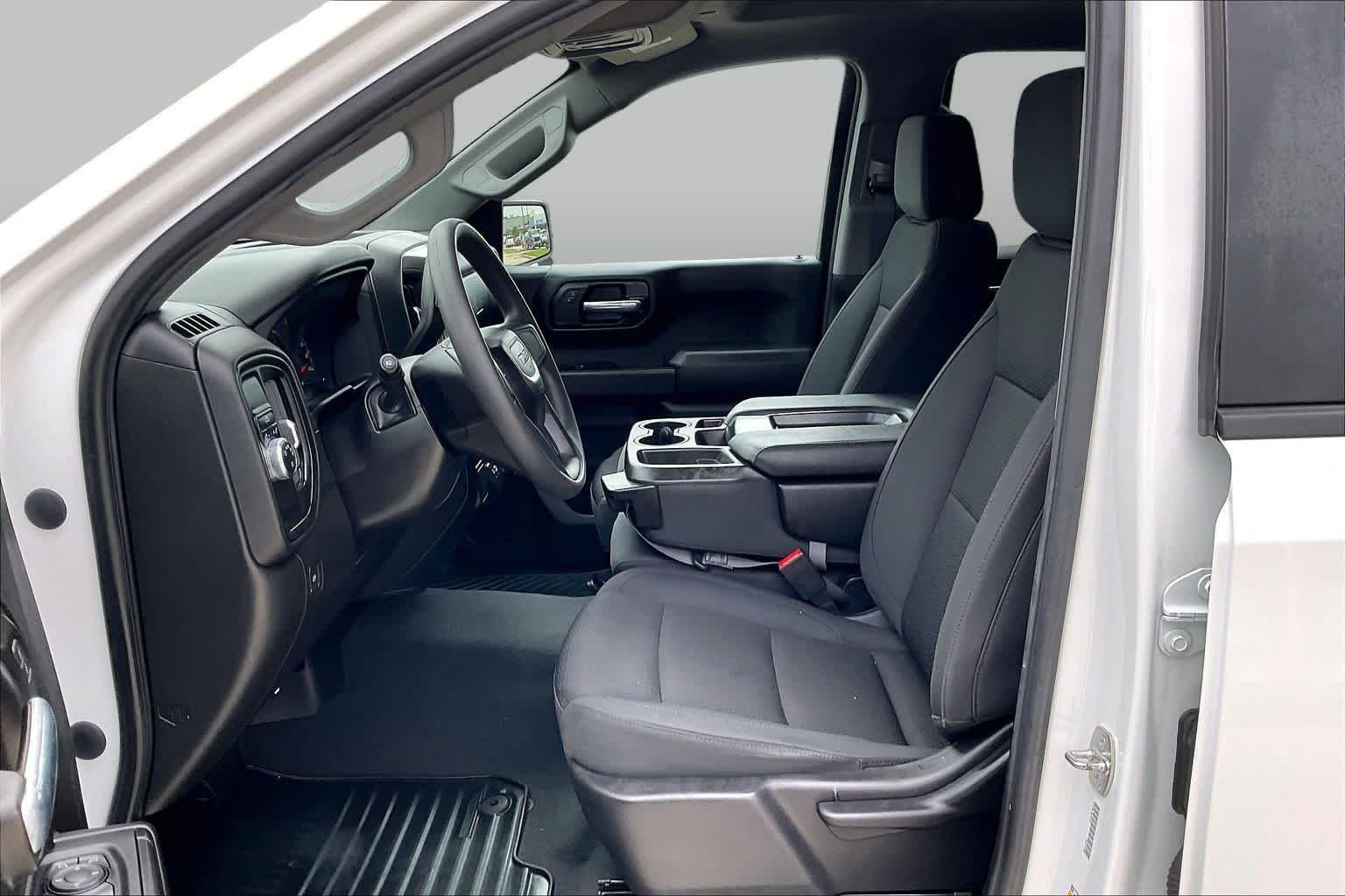 Used 2023 Summit White GMC Pro image 8