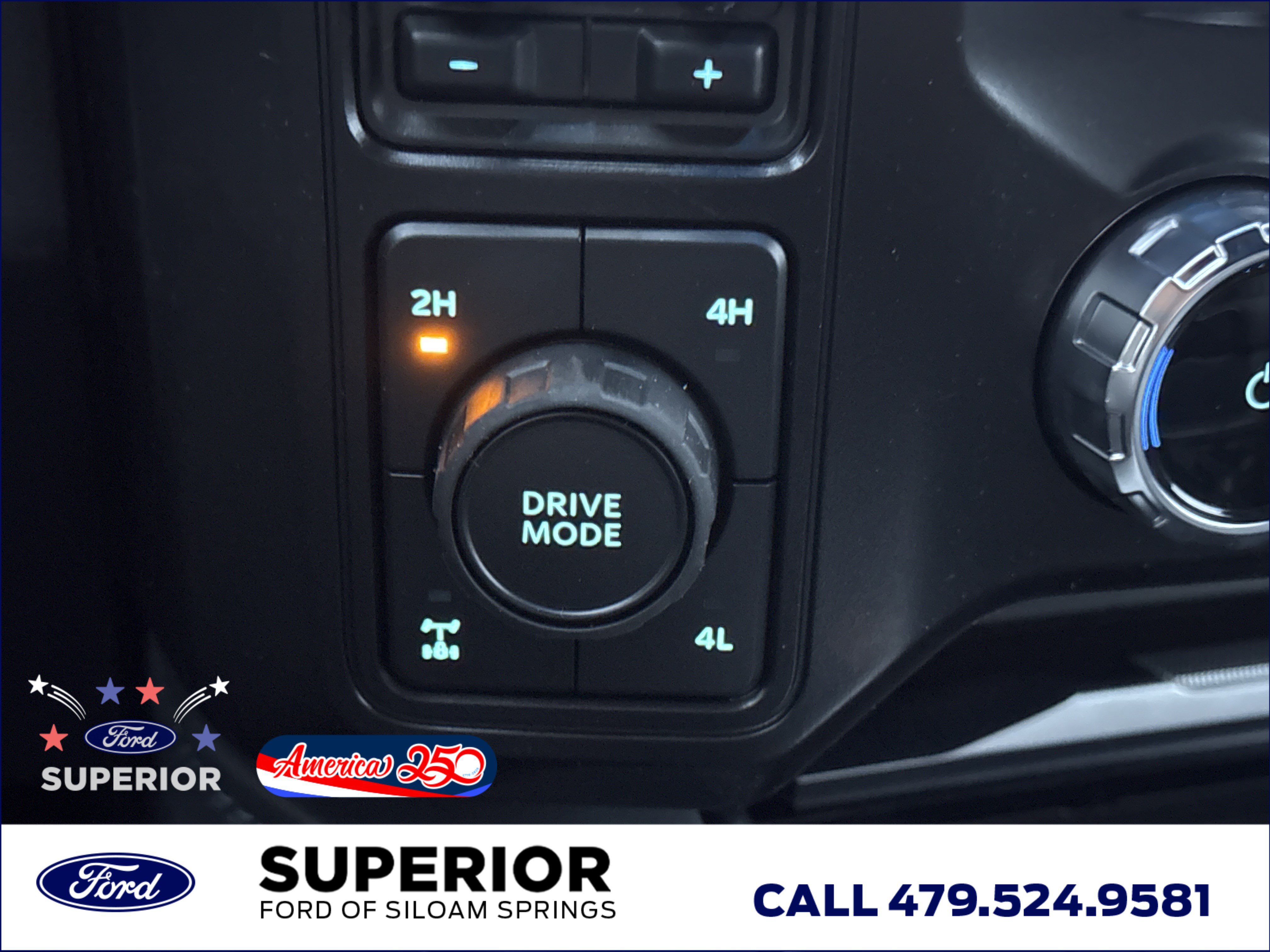 New 2026 Star White Metallic Tri-Coat Ford F-250® Platinum® image 25