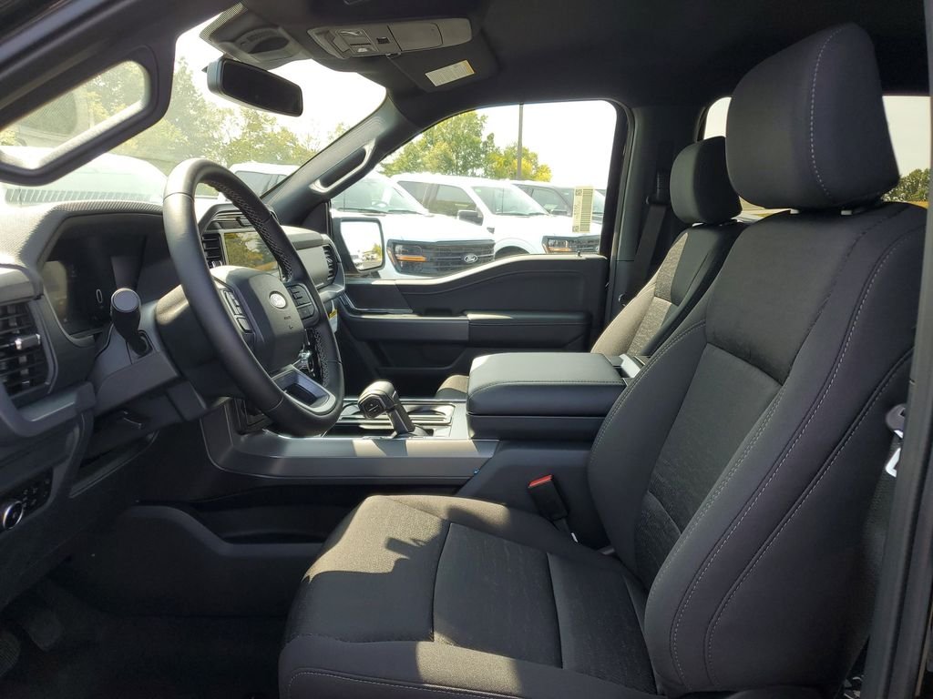 2025 Ford F-150 XLT - Photo 5