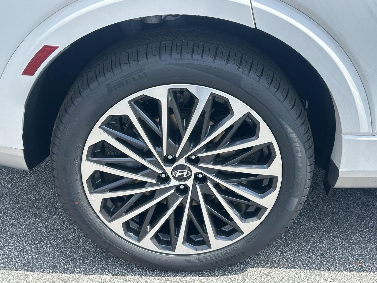New 2027 Creamy White Pearl Hyundai Calligraphy image 16