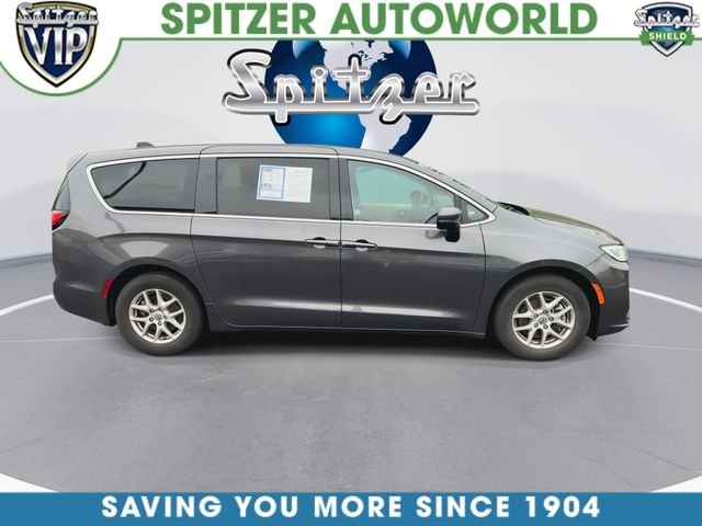 Used 2023 Gray Chrysler Touring L image 11