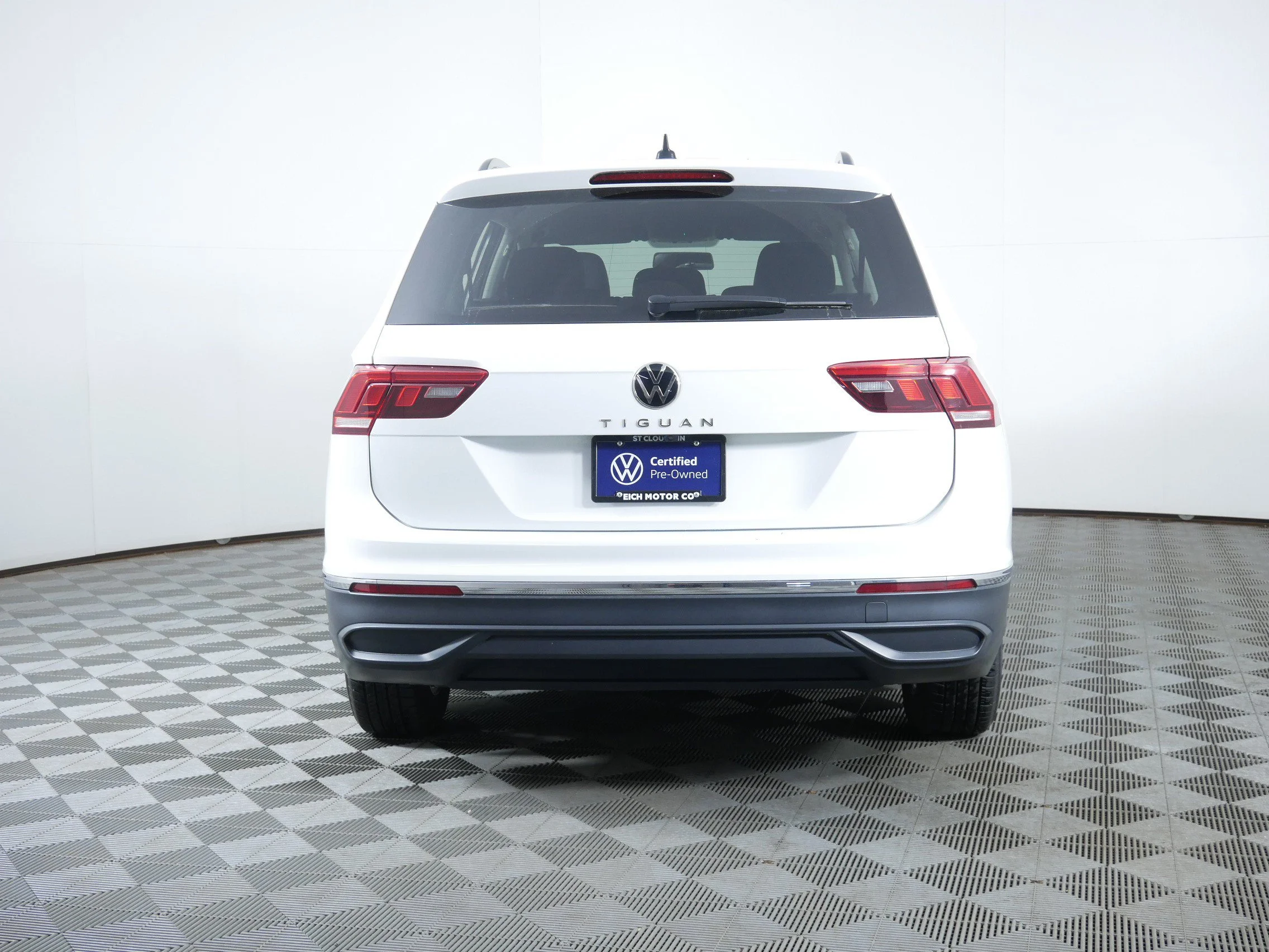 Certified Used 2022 White Volkswagen S image 6