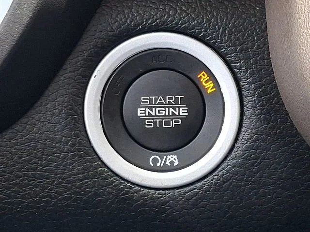 Used 2021 White Ram Laramie image 22