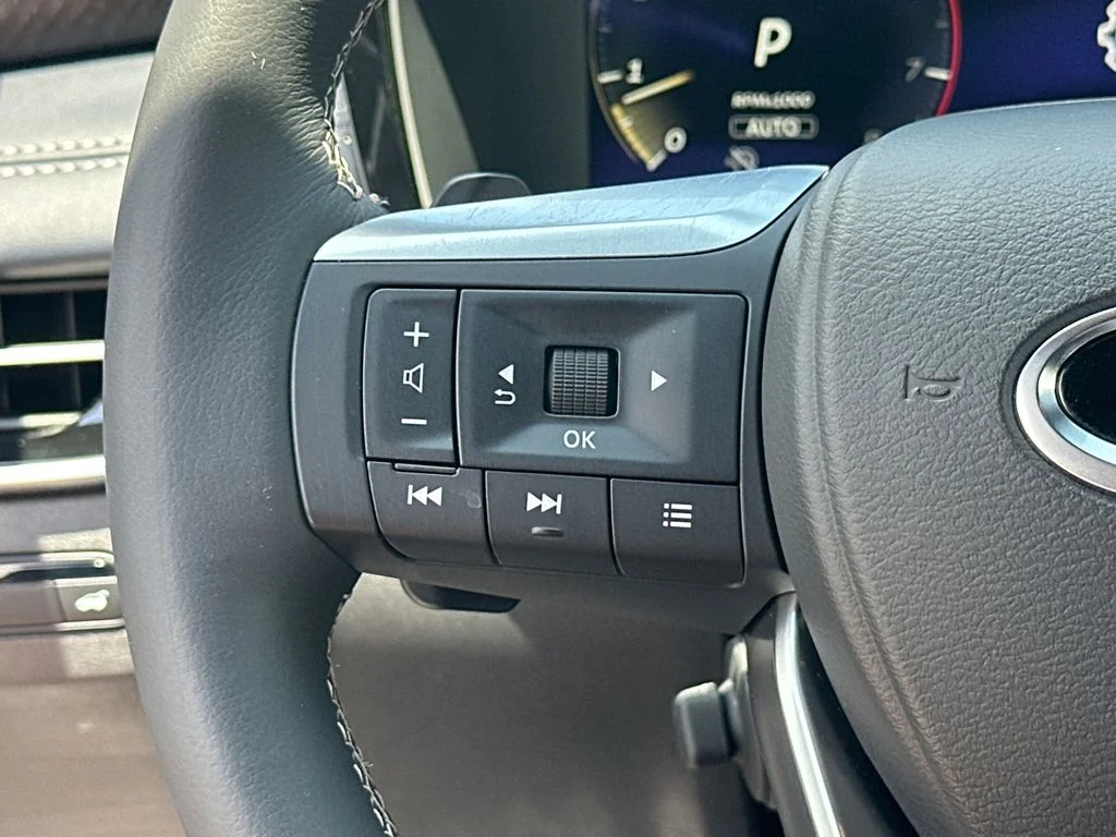 Certified Used 2026 Gray INFINITI SPORT image 21