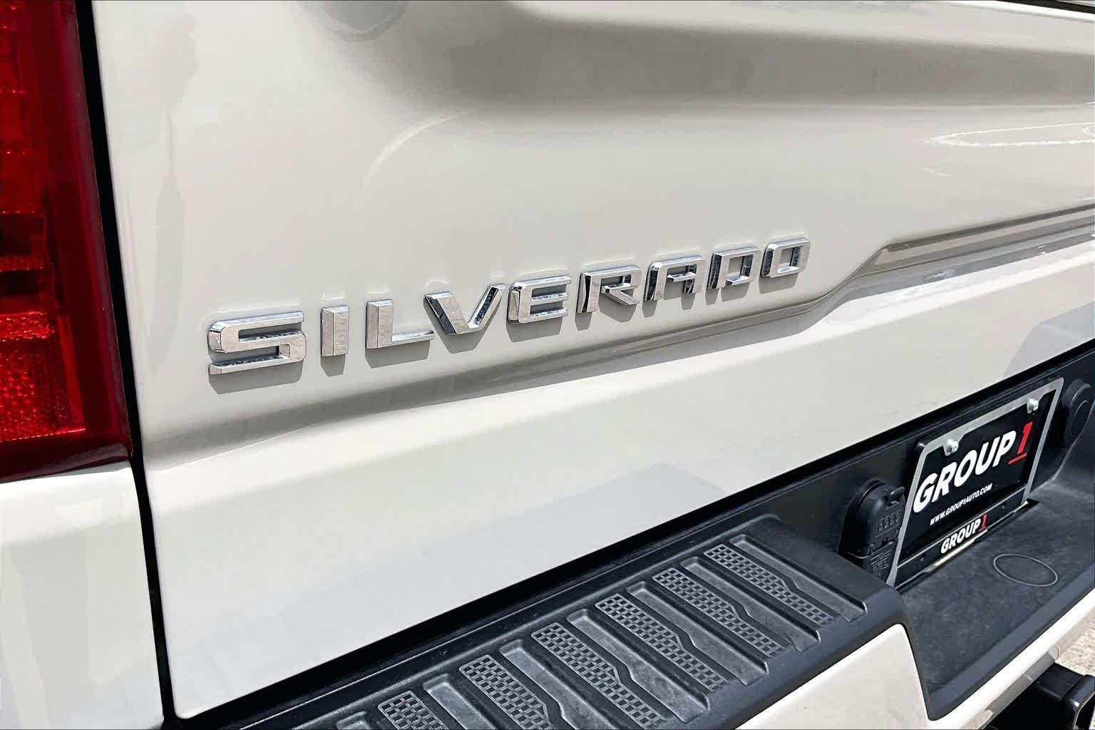 Used 2026 White Sands Chevrolet Custom image 31