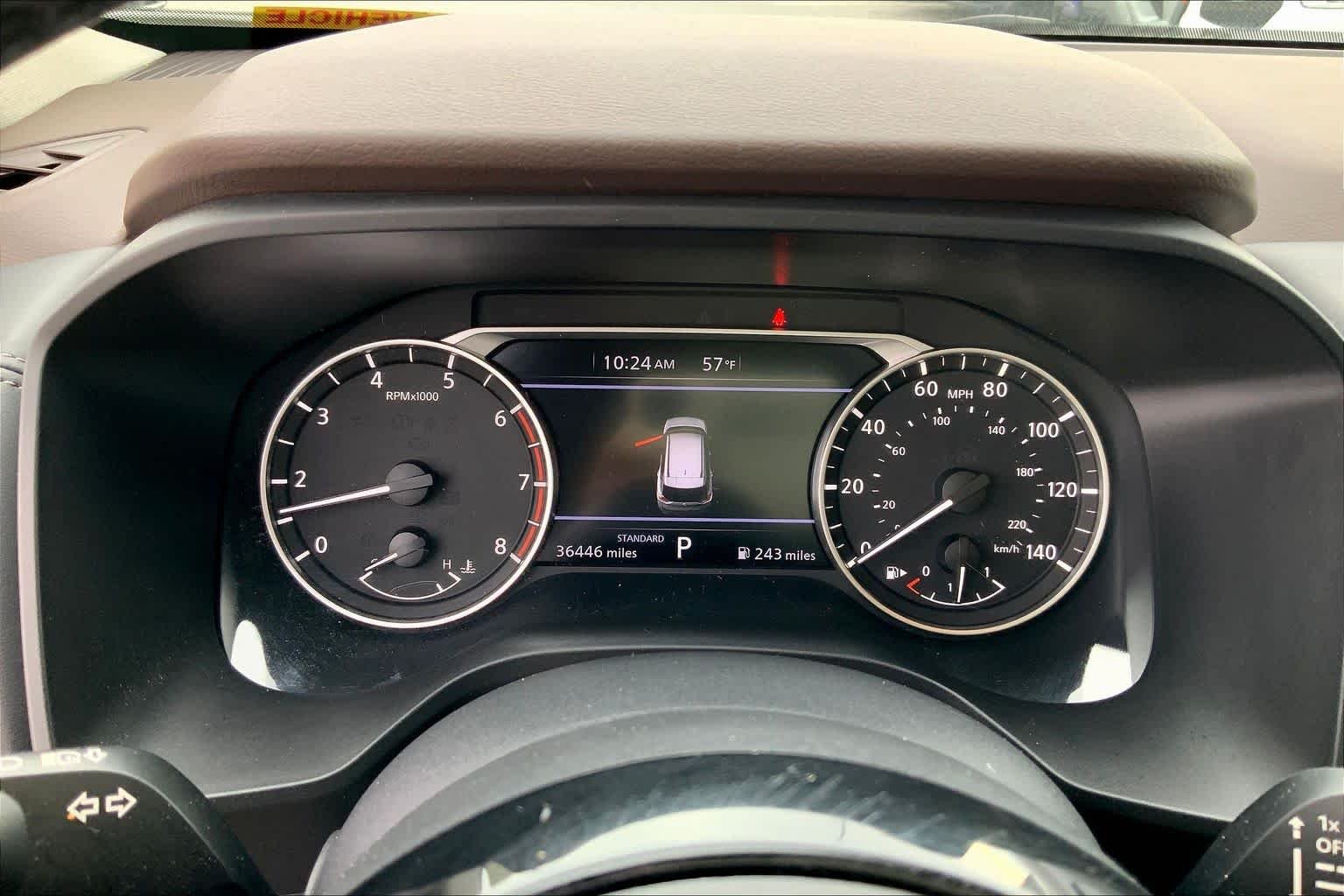 Used 2023 Pearl White Tricoat/Super Black Nissan SL image 48