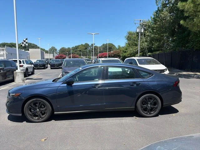 2025 Honda Accord SE - Photo 8