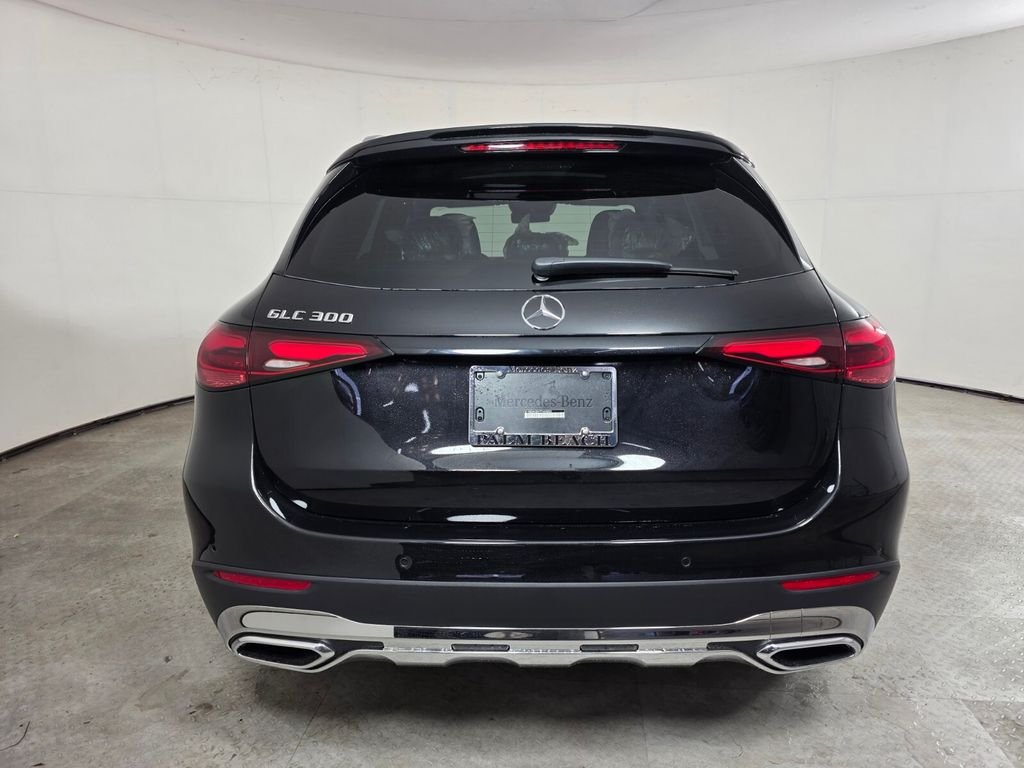 New 2026 Obsidian Black Metallic Mercedes-Benz GLC 300 image 5