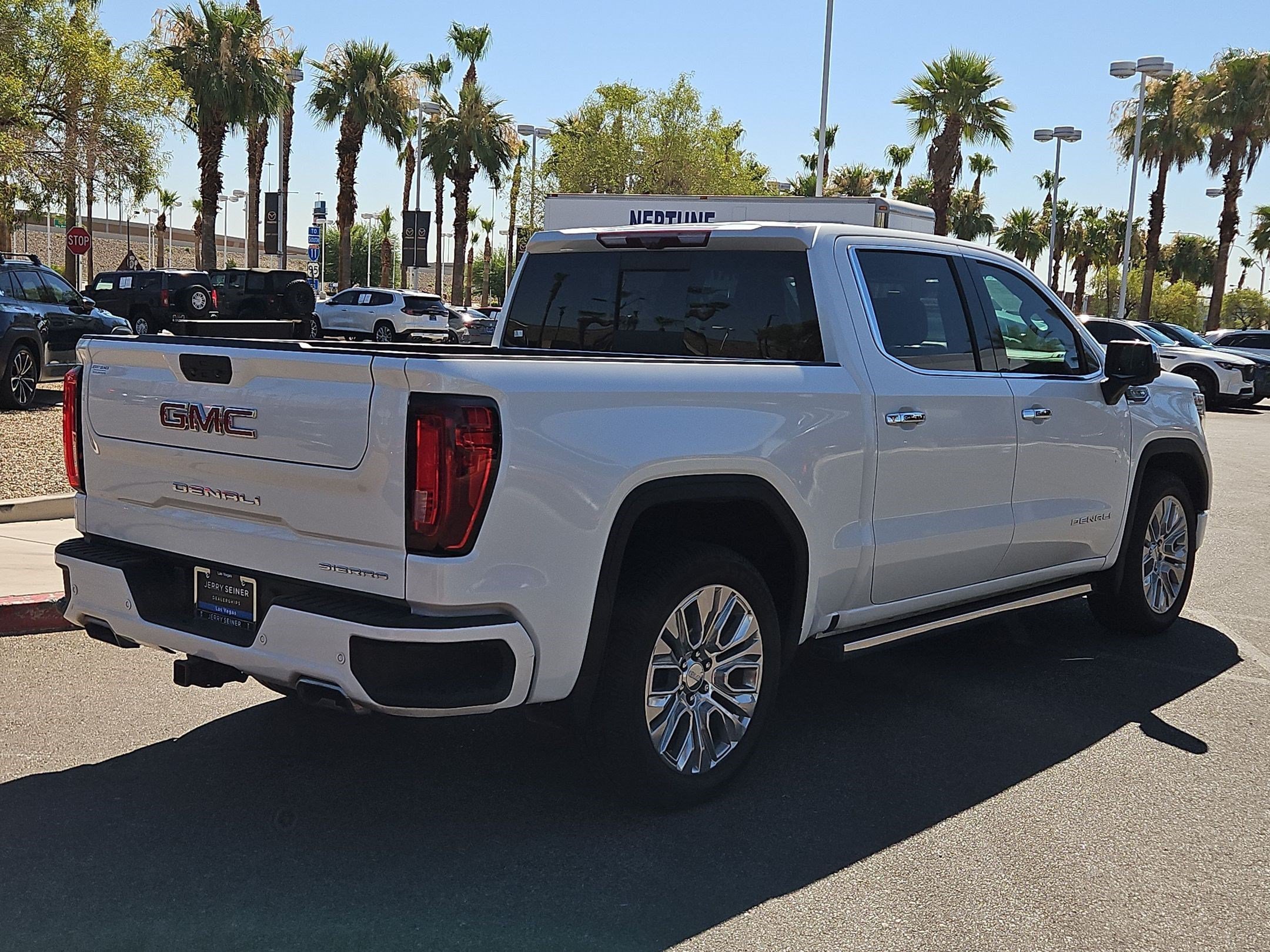 Used 2020 White Frost Tricoat GMC Denali image 6