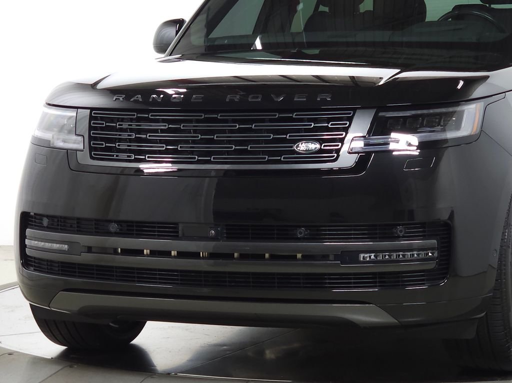 Certified Used 2026 Santorini Black Metallic Land Rover SE image 12