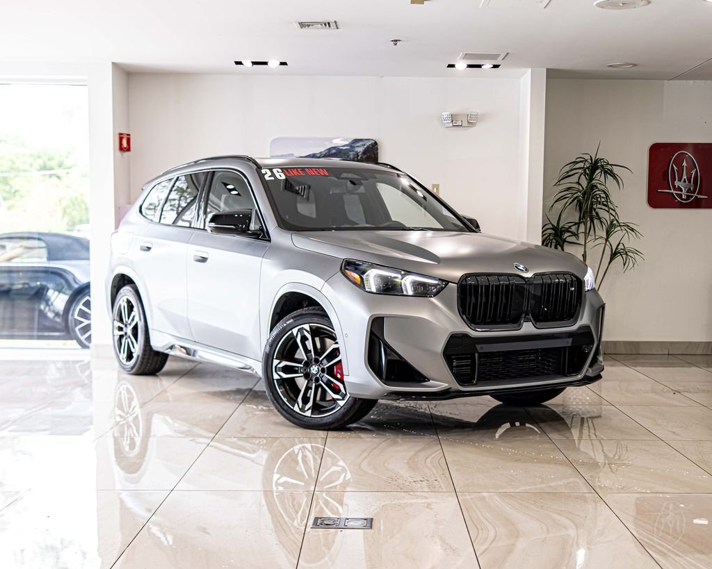 Used 2026 Gray BMW M35i image 5