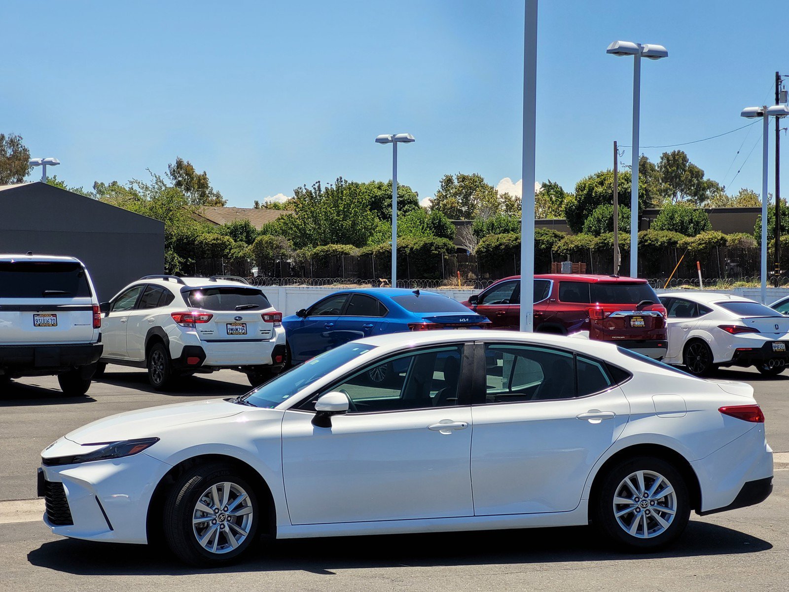 Used 2025 White Toyota  image 7