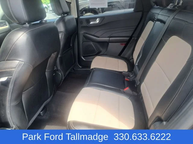 Used 2022 Black Metallic Ford Titanium image 11