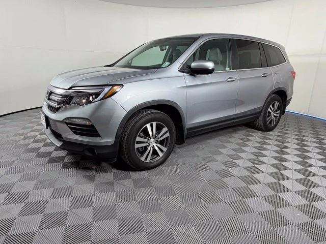 Used 2018 Silver Honda EX-L image 3