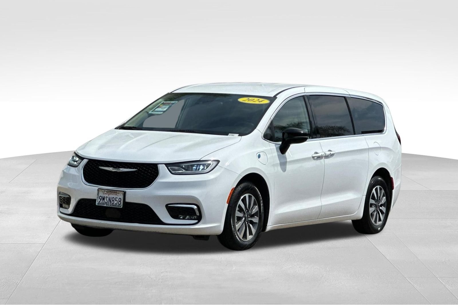 2024 Chrysler Pacifica PHEV Select