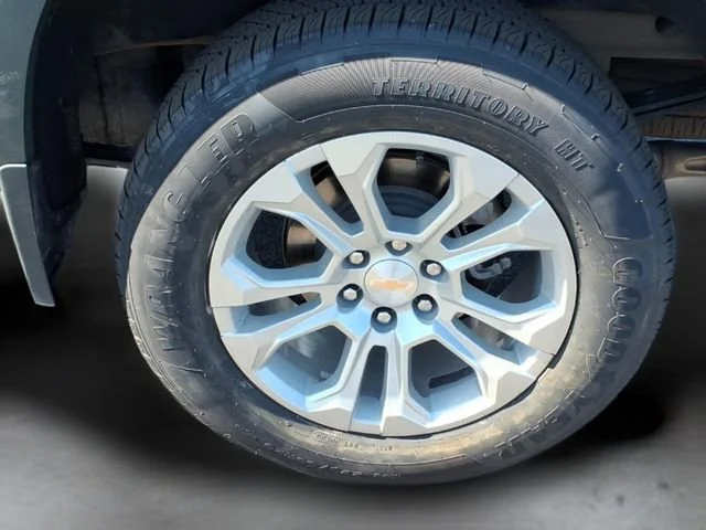 Used 2025 Cypress Gray Chevrolet LTZ image 29