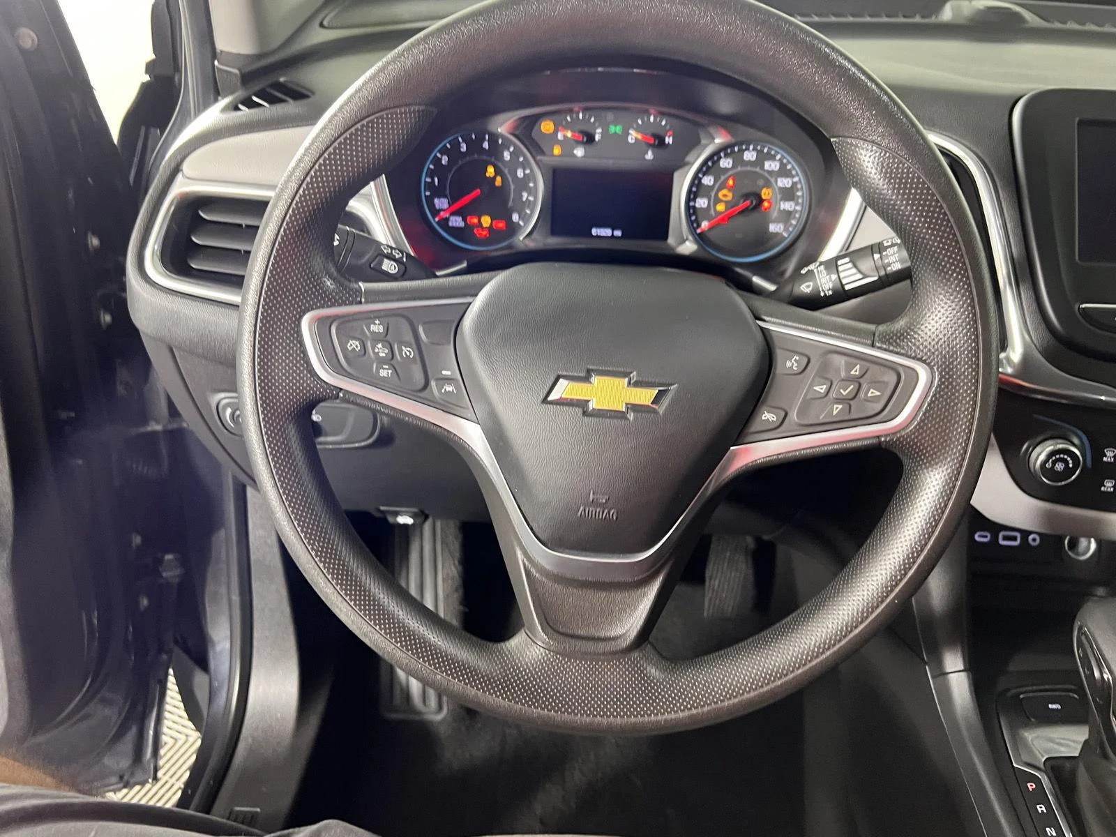 Used 2022 IRON GRAY METALLIC Chevrolet LS image 20