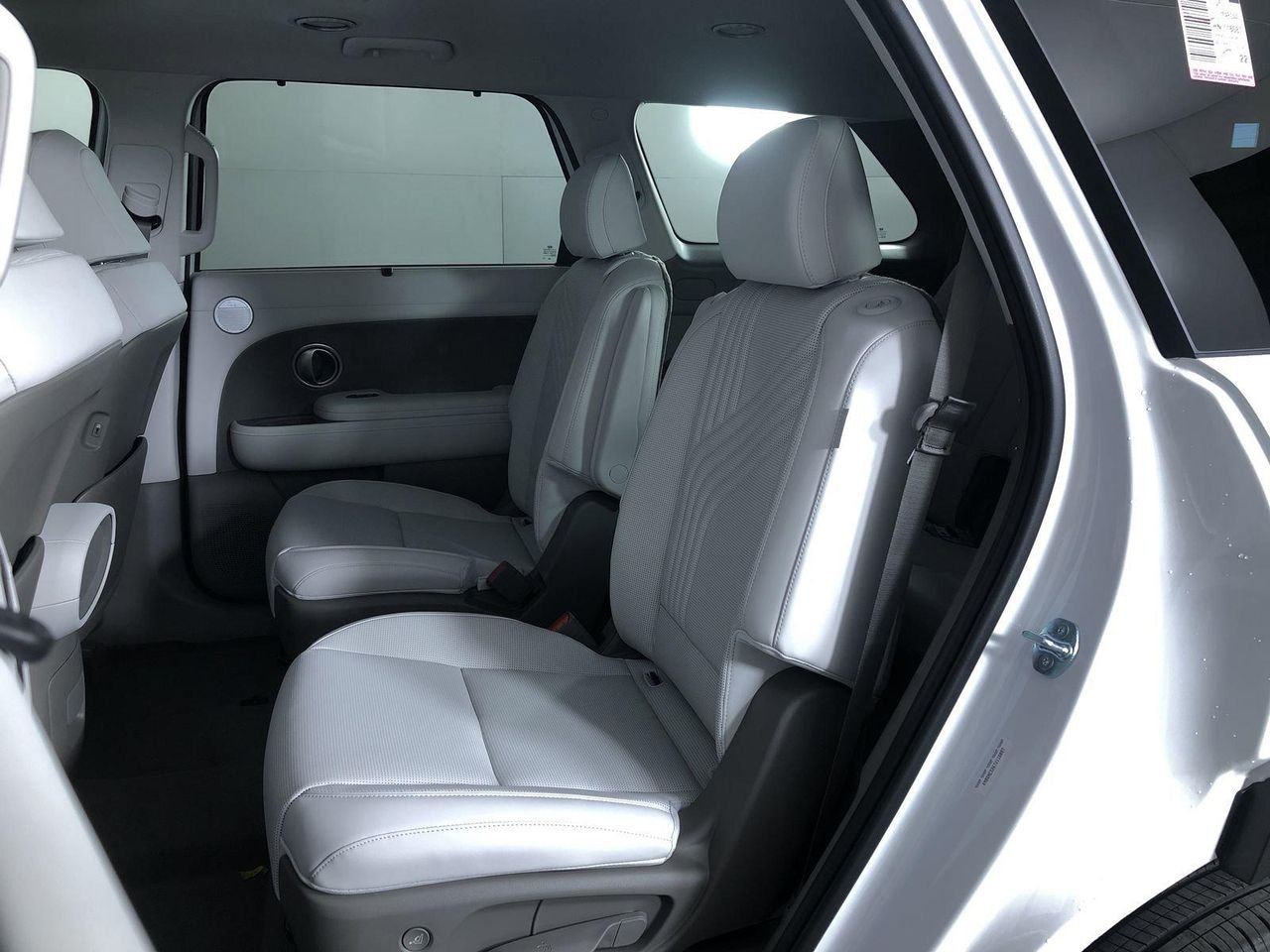 New 2026 Creamy White Pearl Hyundai SEL Premium AWD image 25
