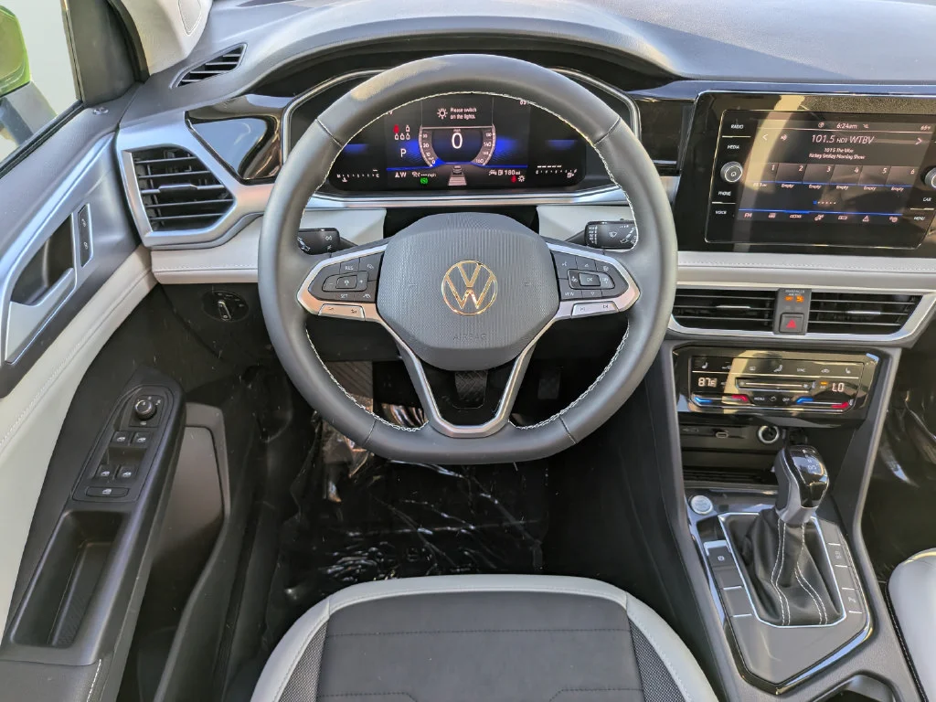 New 2027 Green Volkswagen 1.5T SE image 13