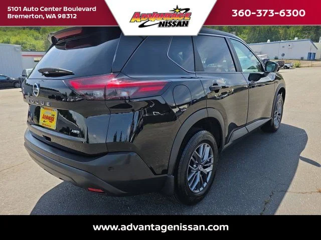 Used 2021 Super Black Nissan S image 6