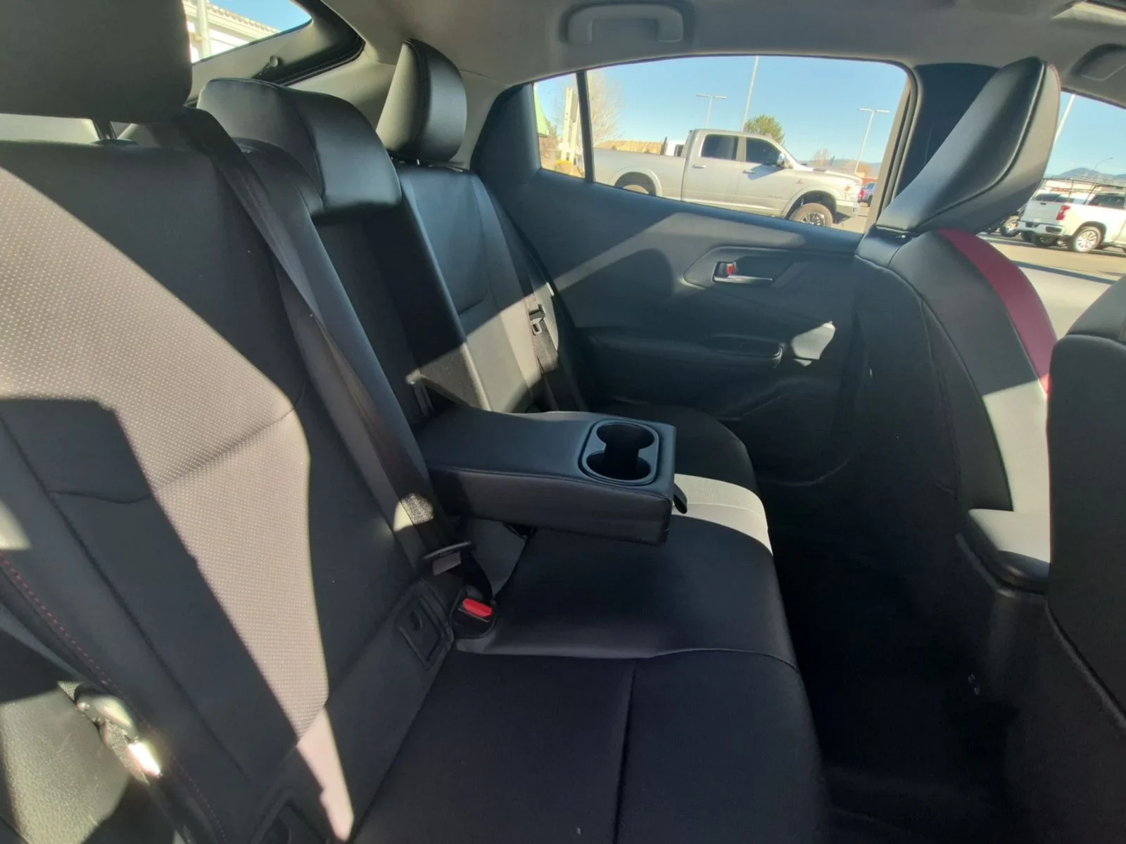 2026 Toyota Prius Plug-in Hybrid XSE - Photo 43