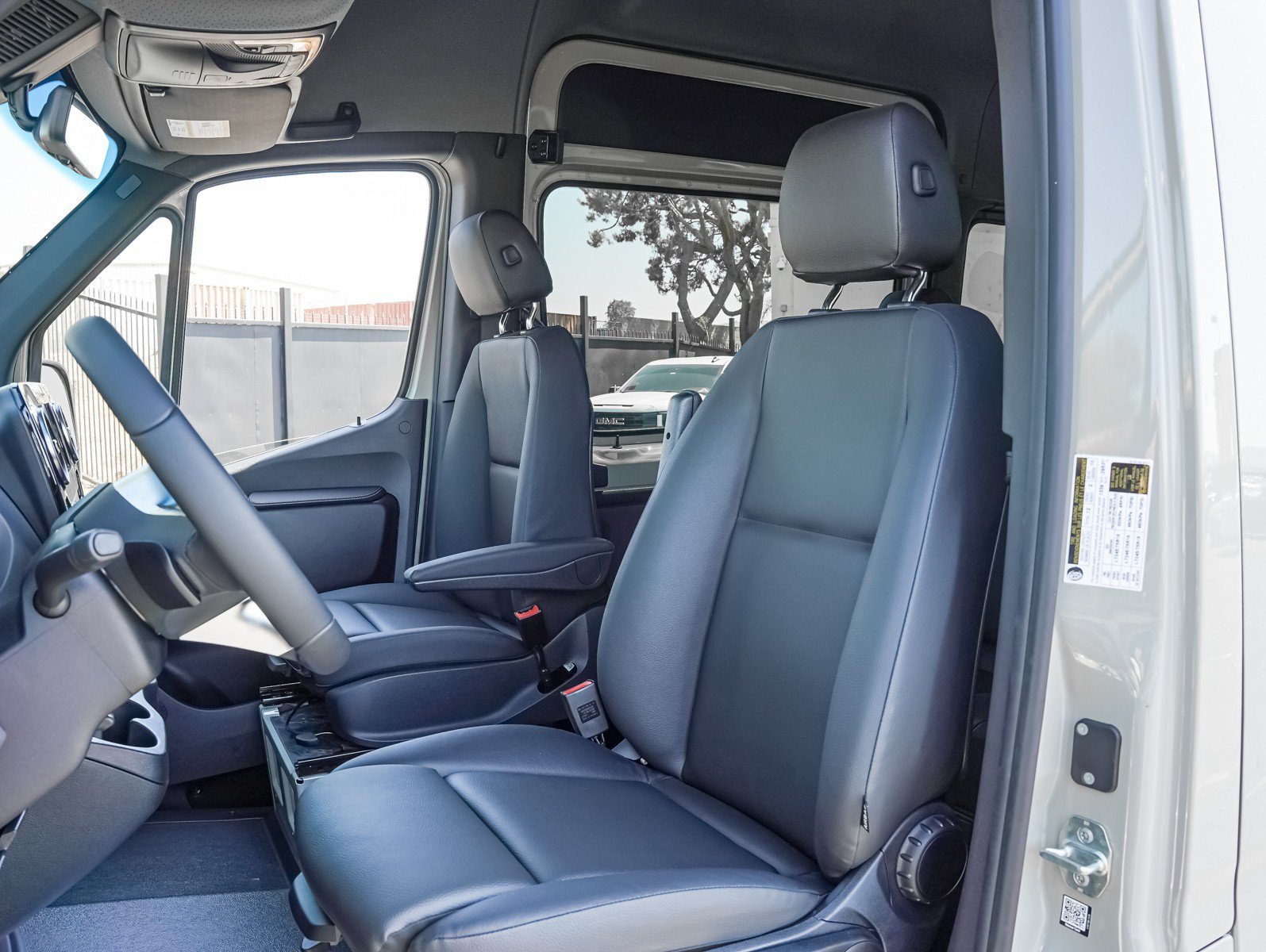 2025 Mercedes-Benz Sprinter Passenger Van Base - Photo 11