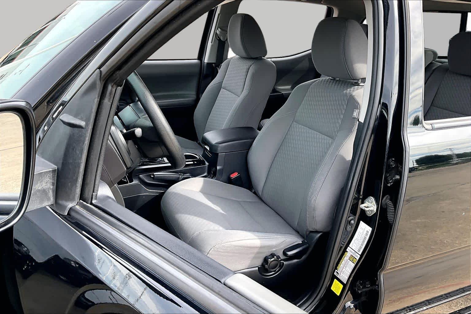 Used 2020 Midnight Black Metallic Toyota SR image 8