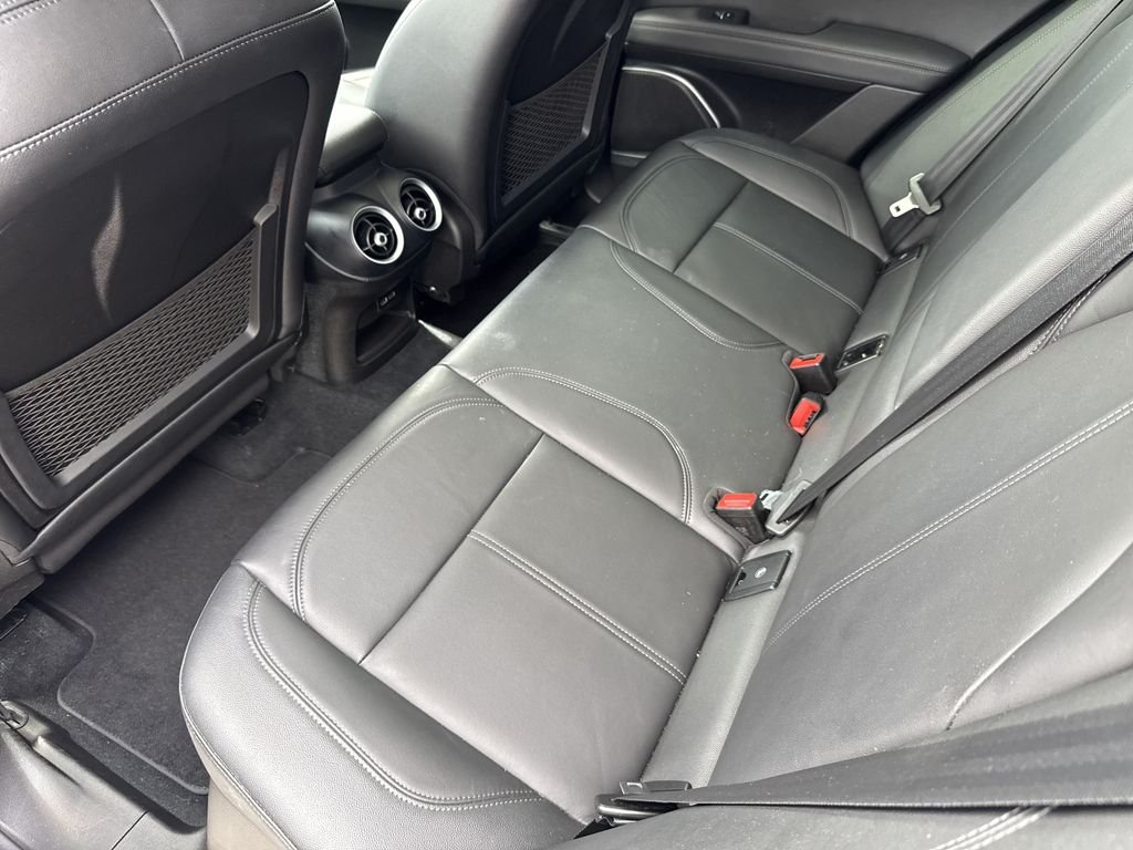 Used 2021 White Alfa Romeo Sprint image 27